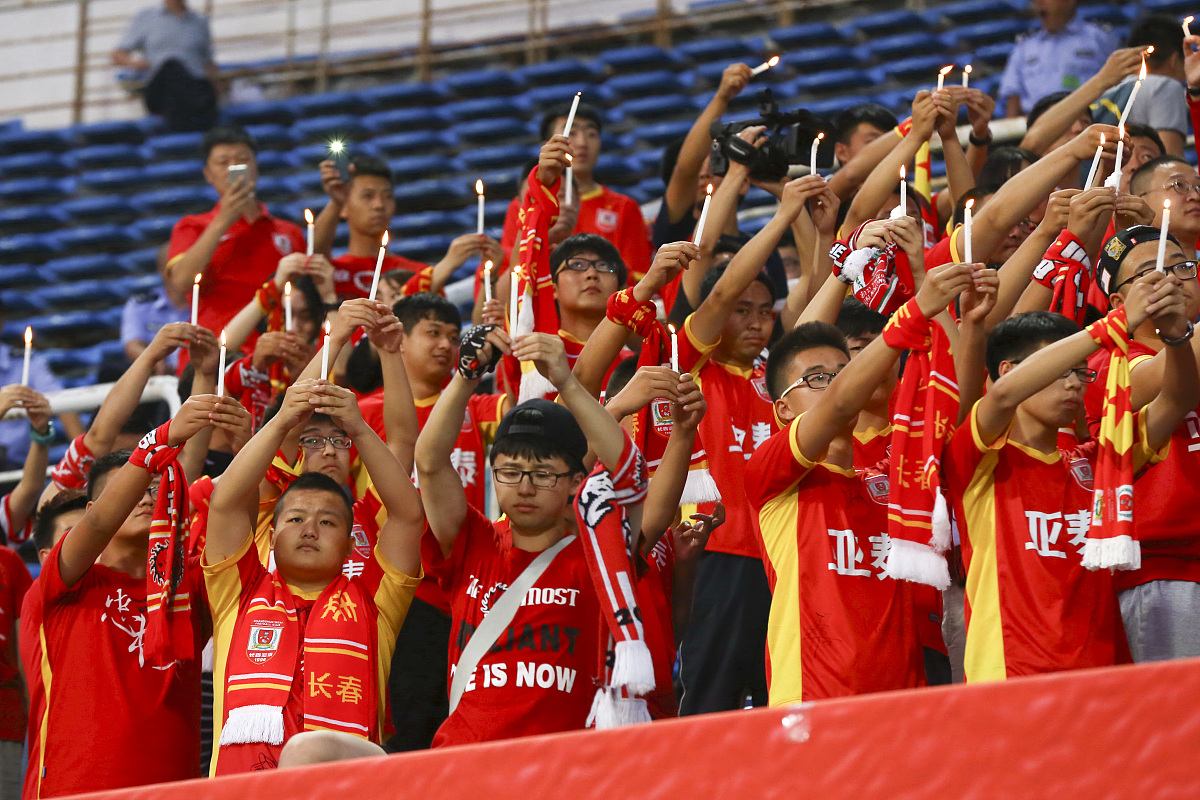 关于中国队实力强劲，斩获国际赛事胜利的信息