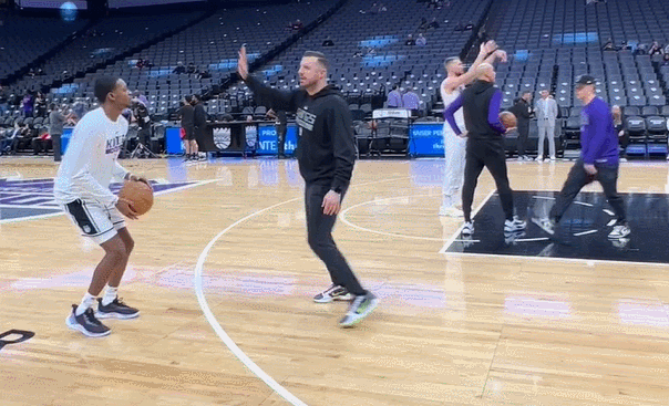 西亚卡姆爆冷击败TL，比分优势明显引爆全场！