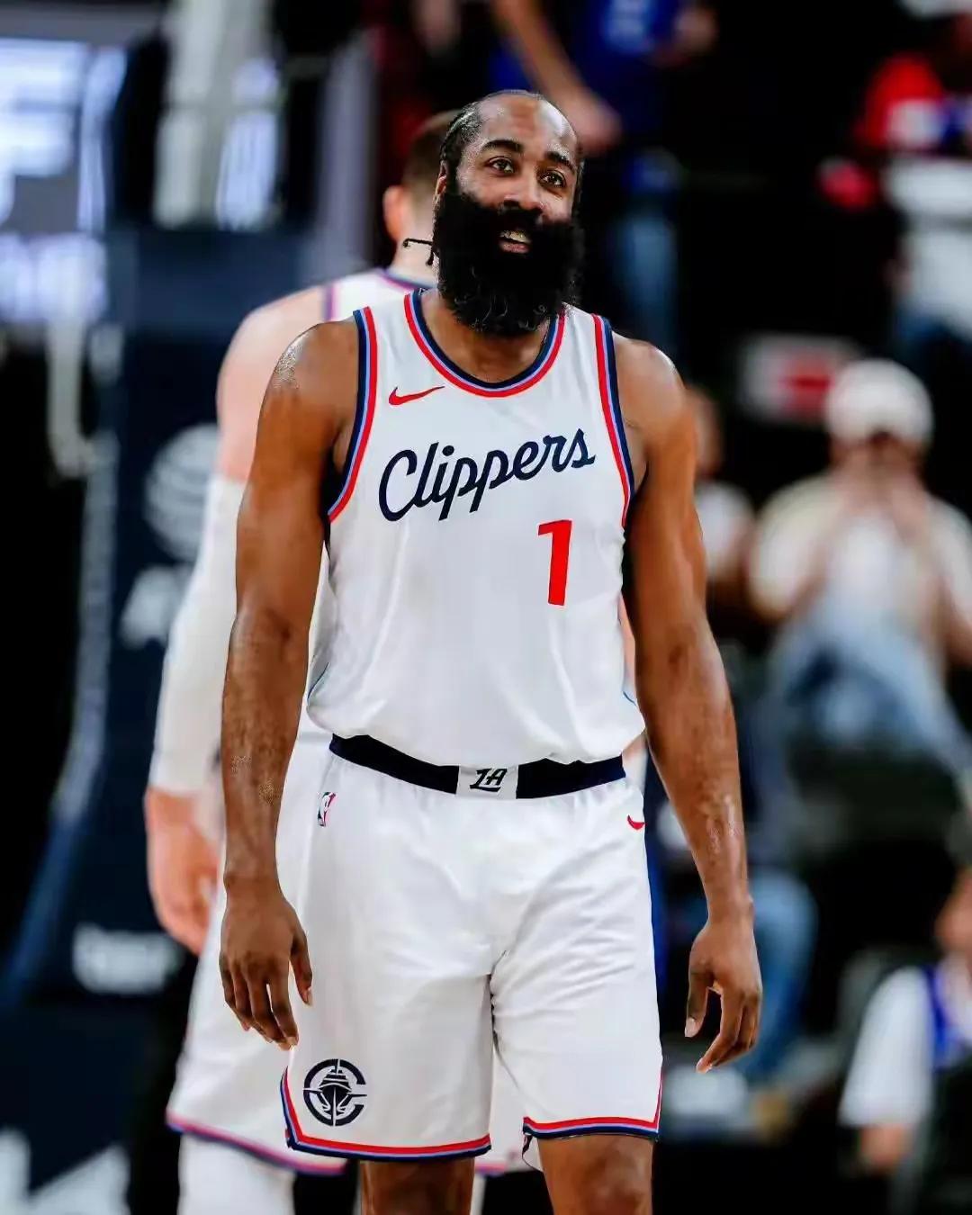 哈登连续十二场比赛得分超过锐不可当，中国队不断突破！